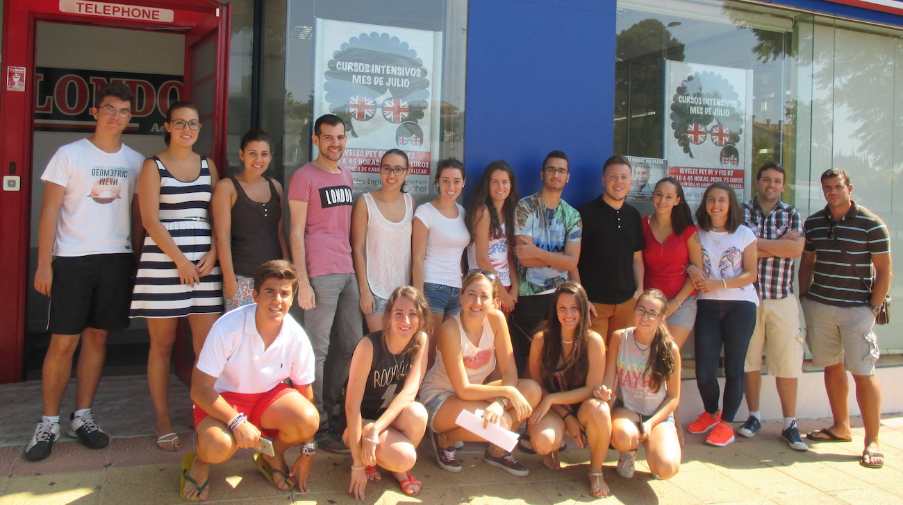 Alumnos del curso intensivo de inglés en Málaga